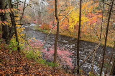 10 Riverview Ct, Brookfield, CT 06804 - photo 2