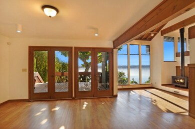 4075 W Mercer Way, Mercer Island, WA 98040 - photo 4