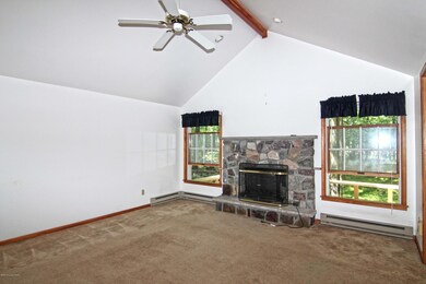 3246 Willow Grove Rd, Pocono Summit, PA 18346 - photo 4