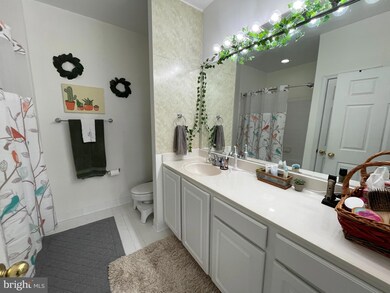 2931 Deer Hollow Way unit 106, Fairfax, VA 22031 - photo 5