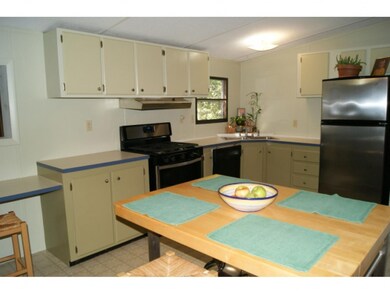 488 Royalston Rd, Fitzwilliam, NH 03447 - photo 7