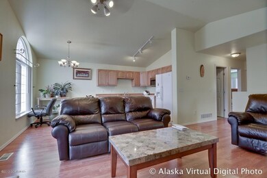 Open Living Area-WONDERFUL LIGHT!