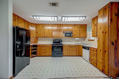 5428 Wickwillow Ln, Alvin, TX 77511 - photo 7