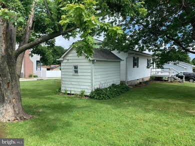 2404 Ketchum Ave, Sparrows Point, MD 21219 - photo 2