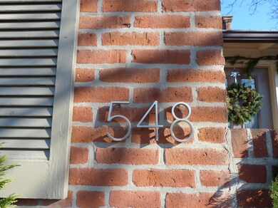 548 S 4th