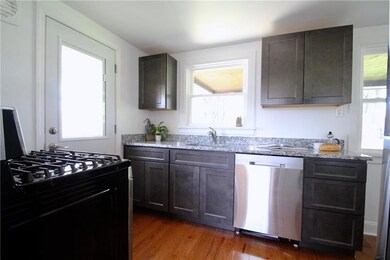 346 Augusta St, Pittsburgh, PA 15211 - photo 3