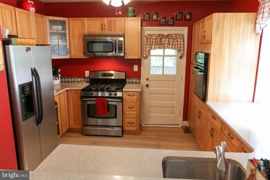 5517 Ashbourne Rd, Halethorpe, MD 21227 - photo 7