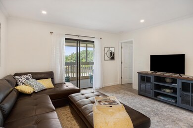 131691-CoastalREphoto2062LongbendDr-5