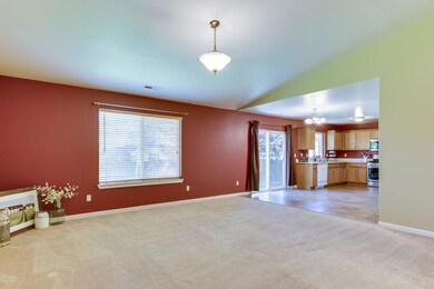 8-web-or-mls-2875 SW Deschutes Dr-8