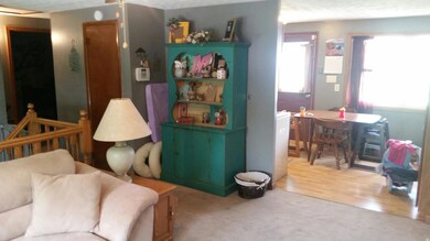 Living Room,Kitchen
