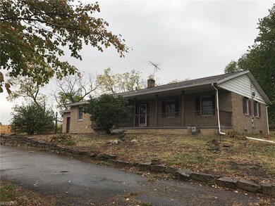 front with great front porch