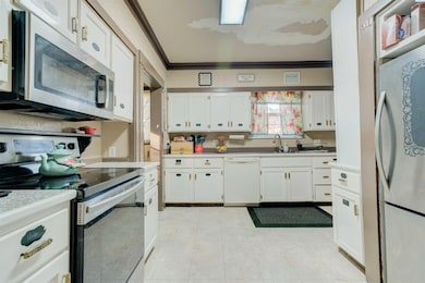 701 Crescent Ave, Sunnyside, WA 98944 - photo 7