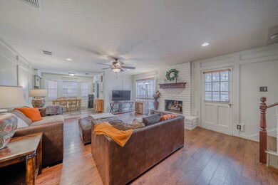 350 Dawn Hill Dr, Friendswood, TX 77546 - photo 5