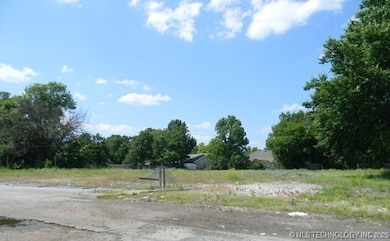 9751 E 31st St, Tulsa, OK 74146 - photo 3