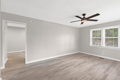 1104 River St, Jacksonville, NC 28540 - photo 4