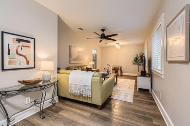 6108 Calmar Cove unit B, Austin, TX 78721 - photo 2