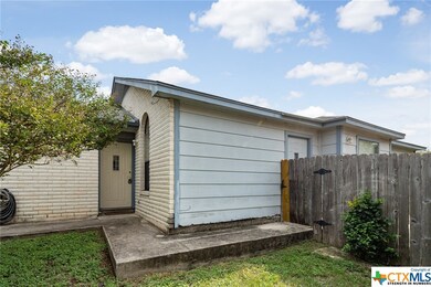 1505 Earle St, San Marcos, TX 78666 - photo 2