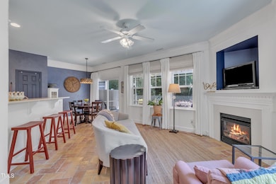 06-534 Elm Ave-6