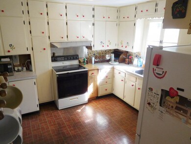 69 Bilodeau Ct, Burlington, VT 05401 - photo 6