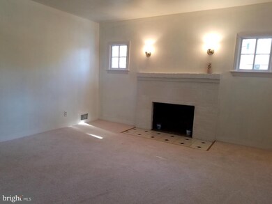 2906 E Lee Ave, Alexandria, VA 22306 - photo 2
