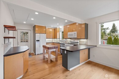 8427 228th St SW, Edmonds, WA 98026 - photo 5