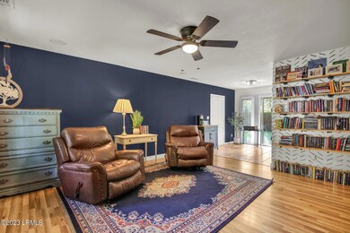 9 taylor- living room1