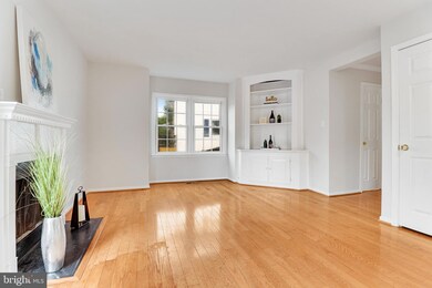 3086 White Birch Ct, Fairfax, VA 22031 - photo 5