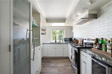 4162 Post Rd unit 11, East Greenwich, RI 02818 - photo 4