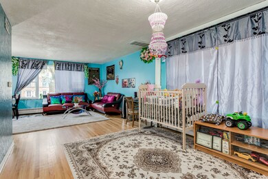 6316 N Mozart St, Chicago, IL 60659 - photo 4