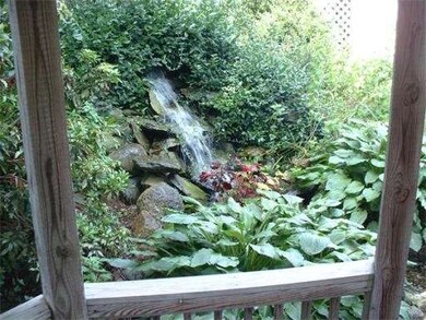 6 Robin Cir, Medway, MA 02053 - photo 7