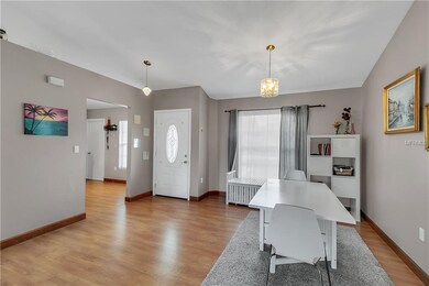 Foyer / Dining