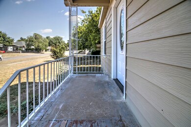 1054 W Hickory Ave, Duncan, OK 73533 - photo 5