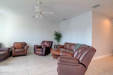 IMG_3646_7_8_Interior 2