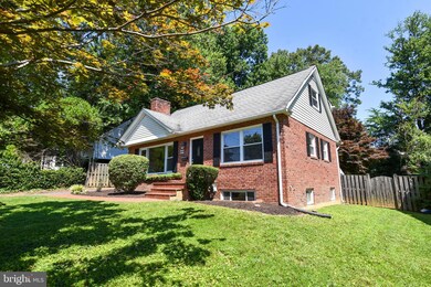 6628 Moly Dr, Falls Church, VA 22046 - photo 3