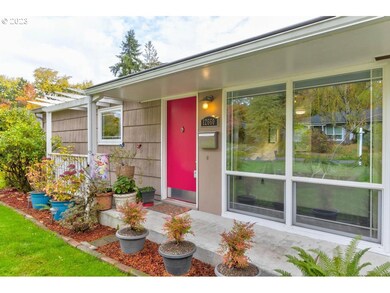 12660 SW Edgewood St, Portland, OR 97225 - photo 2