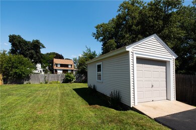 38 Armington Ave, Riverside, RI 02915 - photo 4
