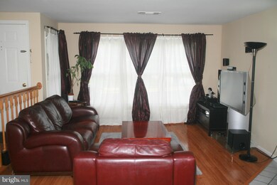 4046 Chetham Way unit 17, Woodbridge, VA 22192 - photo 4