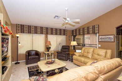 004_Family Room View