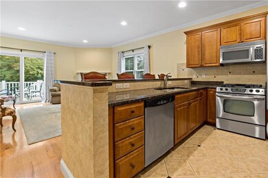 93 Southwinds Dr, Wakefield, RI 02879 - photo 4