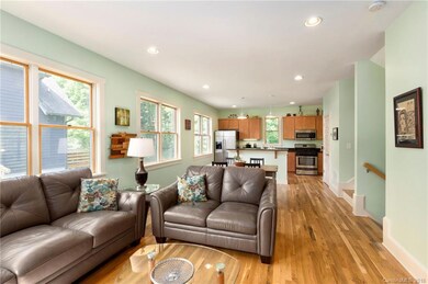 Passive Solar Design With Great Light