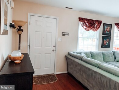 110 Carriage Ln, Swedesboro, NJ 08085 - photo 6