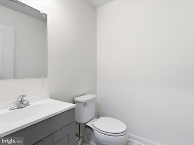 9811 Wood Edge Way, Lanham, MD 20706 - photo 5