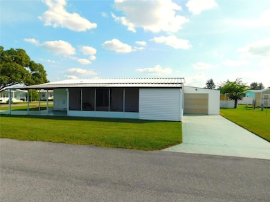 5421 Powhattan St, Zephyrhills, FL 33542 - photo 4