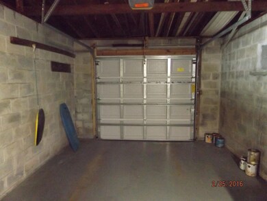 1 Car Garage