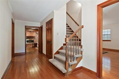 Gleaming oak floors welcome you and your guests in