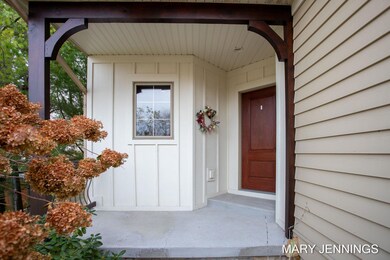3-web-or-mls-17530 N Fruitport Rd, Sprin