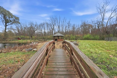 11311 N Nash Dr, Syracuse, IN 46567 - photo 3