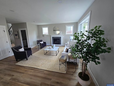 195 Iowa St, Silverton, OR 97381 - photo 4