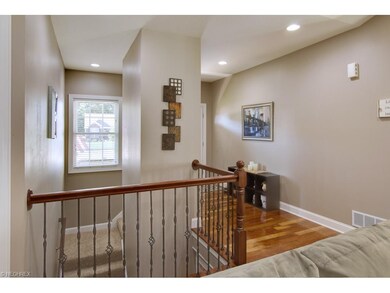 Foyer 12x6: This foyer with 9 ft ceilings offers e