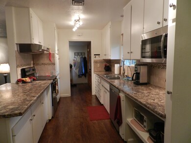 578 Julie Way, Redding, CA 96002 - photo 5